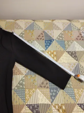 Elegante abrigo largo de invierno unisex negro