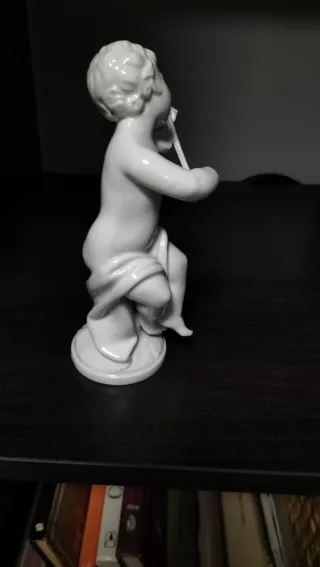 Figura porcelana niño tocando violín de Bidasoa