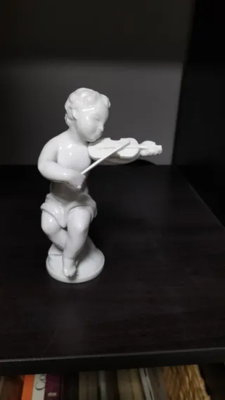 Figura porcelana niño tocando violín de Bidasoa