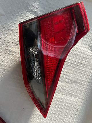 Piloto trasero portón Hyundai Ioniq Izquierdo