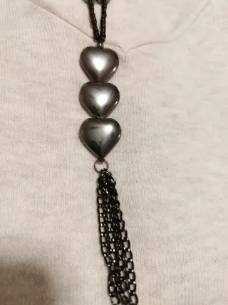 Collar Corazones Negro y Gris