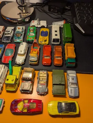 32 Modellini Auto d'epoca Matchbox Majorette