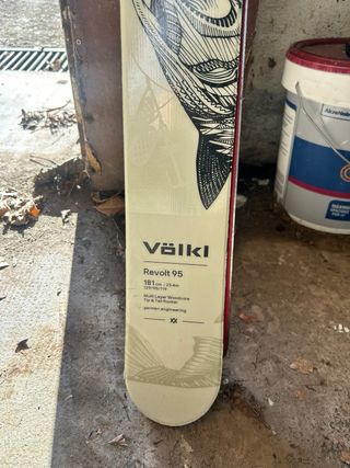 Sci Volkl Revolt 95 + Fissazioni Volkl AT