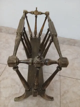 Revistero antiguo de madera Medidas 37x25