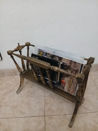 Revistero antiguo de madera Medidas 37x25