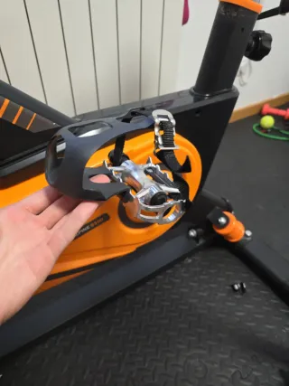 Bici Spinning Gridinlux 8500 volante inercia 25 kg