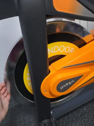 Bici Spinning Gridinlux 8500 volante inercia 25 kg