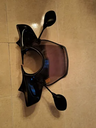 Cúpula Vespa 200 con retrovisores