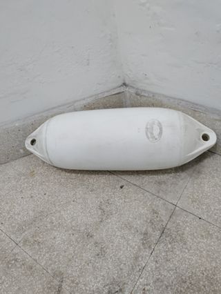 Defensa para barco blanca