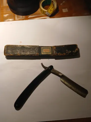 Navaja antigua de peluquería