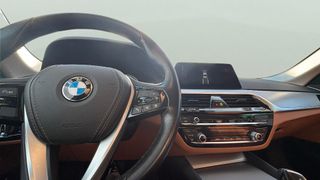 BMW Serie 5 530e 185 kW (252 CV)