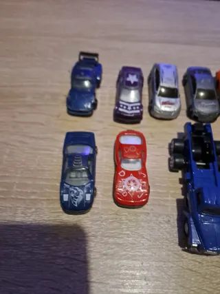 Lote de 10 coches de juguete