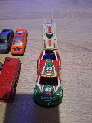 Lote de 10 coches de juguete