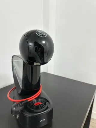 Cafetera Dolce Gusto Negra