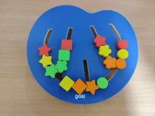 Juego madera Goki: Colores y Formas 4+