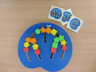 Juego madera Goki: Colores y Formas 4+