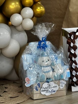 Canasta de regalo para bebé niño