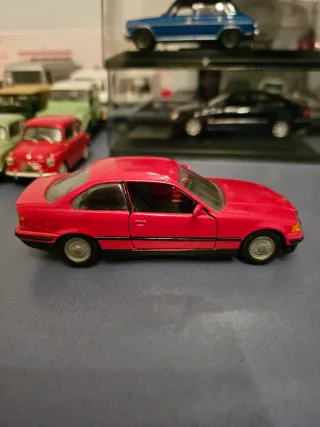 BMW Serie 3 E36 1/43