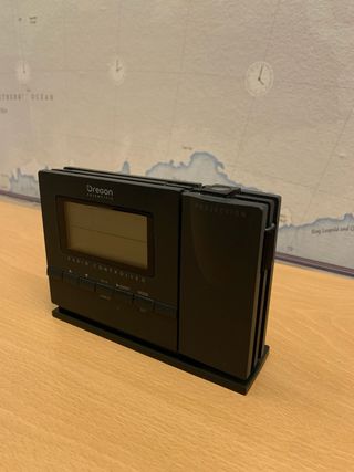 Despertador digital marca Oregon Scientific