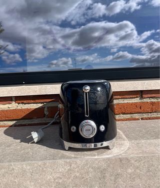 Tostadora SMEG Negra