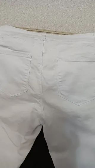 Pantalón vaquero blanco talla 40