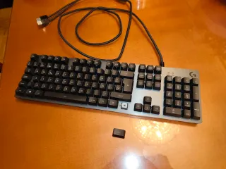 Teclado Logitech G413 CARBON (Falla)
