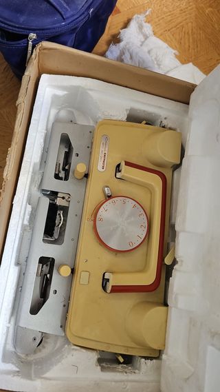 Máquina de tejer Empisal Knitmaster 260/360