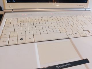 PORTATIL PACKARD BELL PER A COMPLETAR O PEÇES