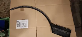 Moldura aleta Peugeot 405 Mi16