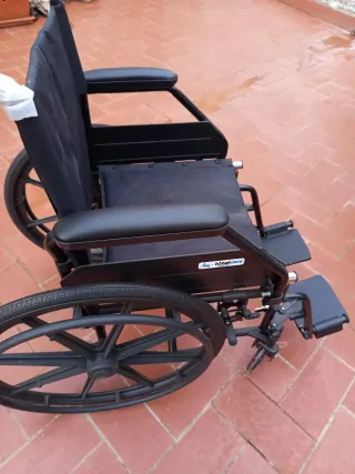Silla de ruedas Invacare plegable