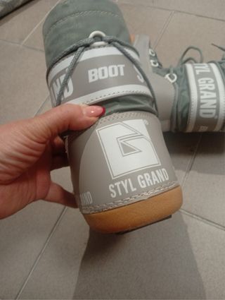 Scarponi da neve verdi