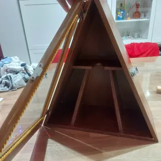 Bacheca porta bottiglia in legno