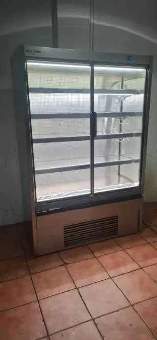 Nevera expositora Infrico