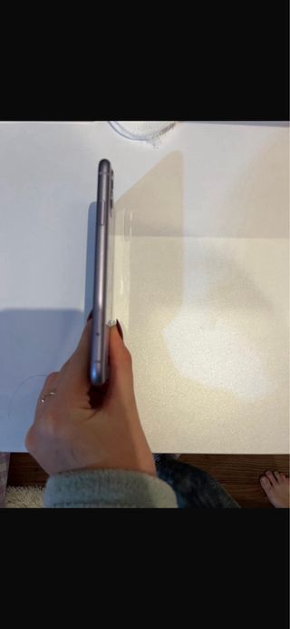 iPhone 11 64GB Morado