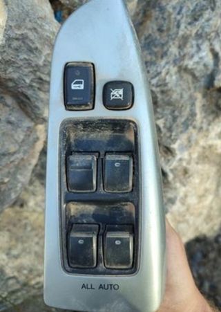 Mando elevalunas del izq toyota land cruiser 95192