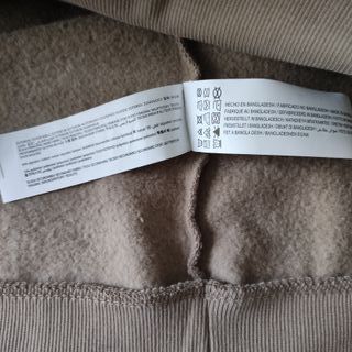 Pull and Wear, sudadera color marrón con capucha,