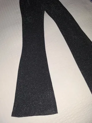 Pantalón Subdued Negro Plateado Acampanado