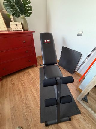 Banco de pesas y abdominales