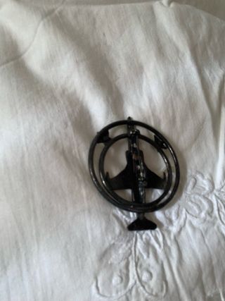 Pin militar avión con estrellas