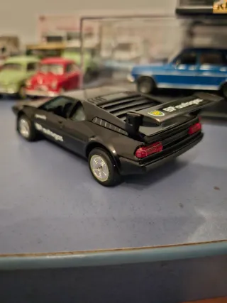 BMW M1 1/43 BP Autogas