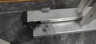 Escalera de 9 peldaños extensible de aluminio