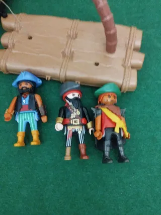 Playmobil Piratas Barco y Figuras