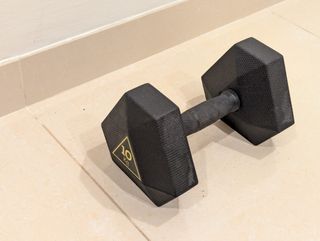 Mancuerna 10 kg Hexagonal Negra