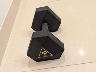 Mancuerna 10 kg Hexagonal Negra