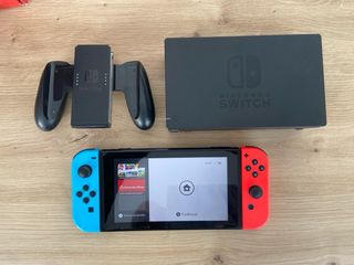 Nintendo Switch Roja y Azul