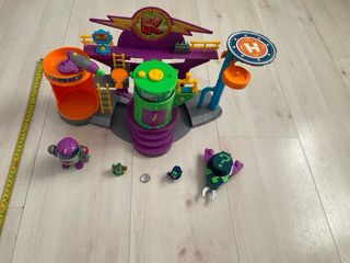 Superzings Laboratorio Profesor K