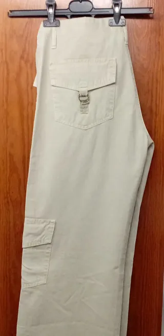 Pantalón beige hombre Cowest bolsillos cargo
