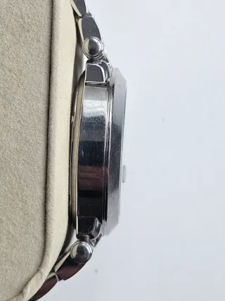 Reloj Gc Guess Cronógrafo Negro y Plateado