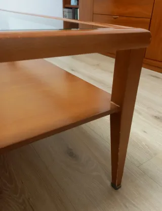 Mesas auxiliares de salón.