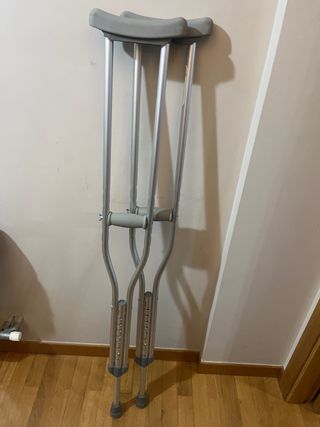 Muletas regulables de aluminio canadienses